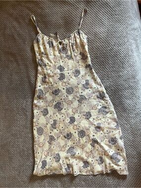 Aritzia Bellow Midi Dress